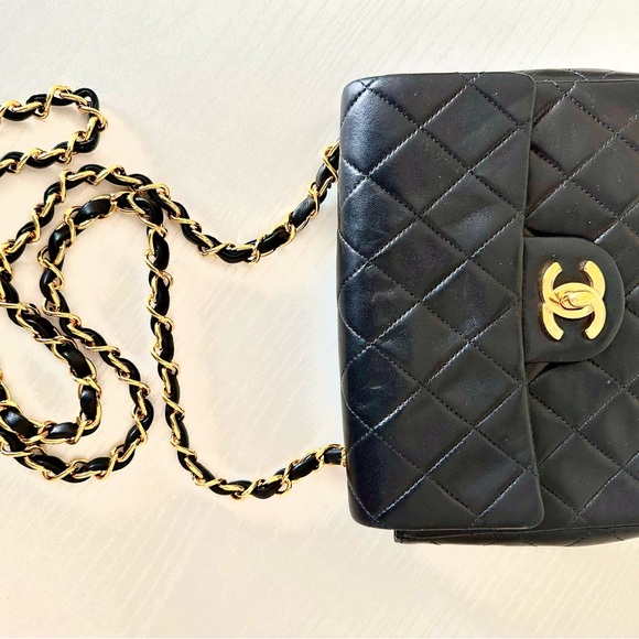 Vintage Chanel Flap Bag Mini Square Lambskin Black 1996 - Picture 5 of 13